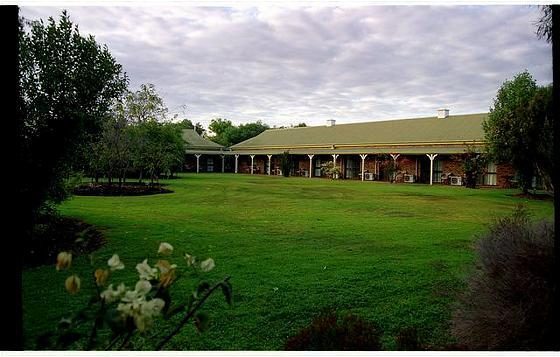 Overlander Homestead Motel 로마 외부 사진